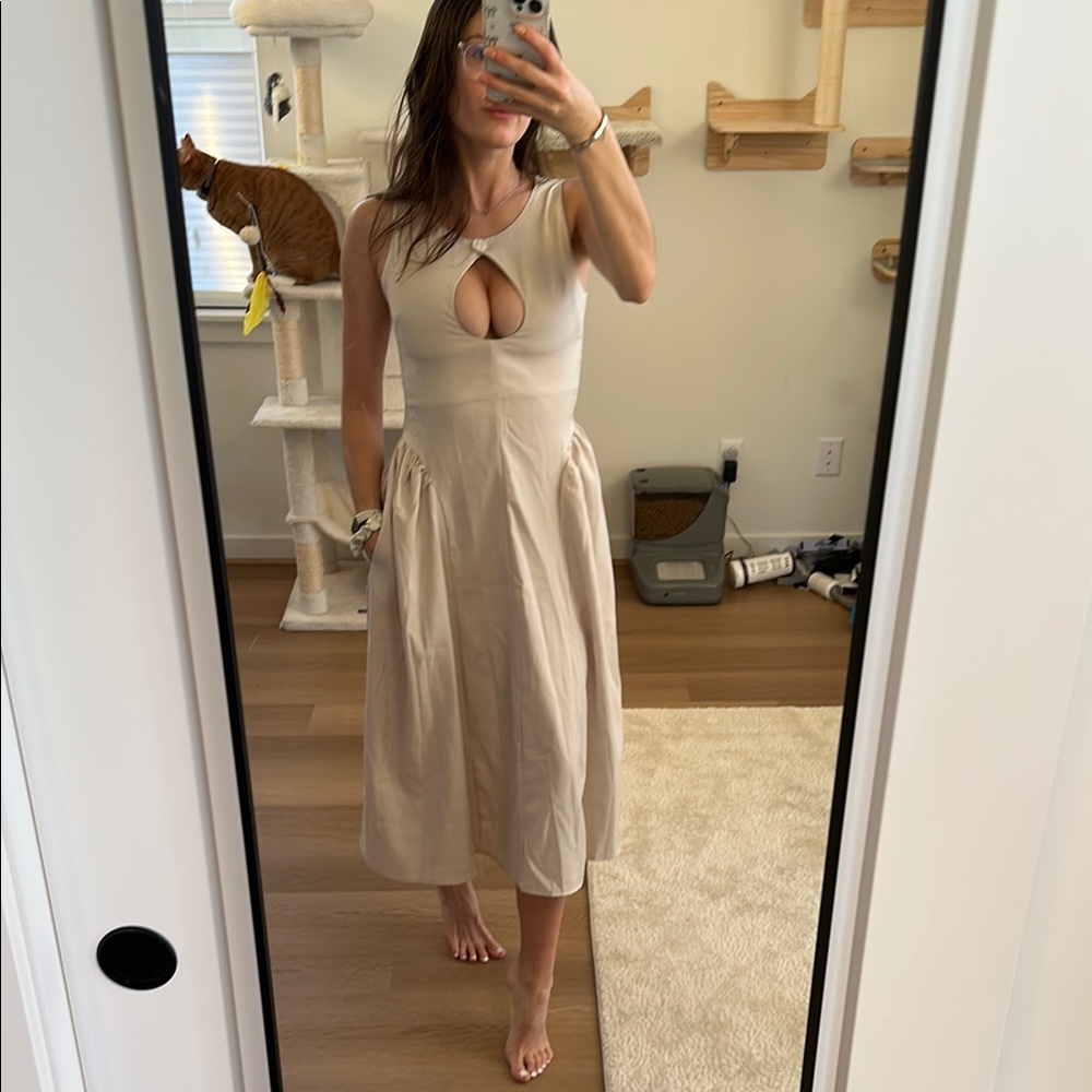 Beige Sleeveless Midi Dress
